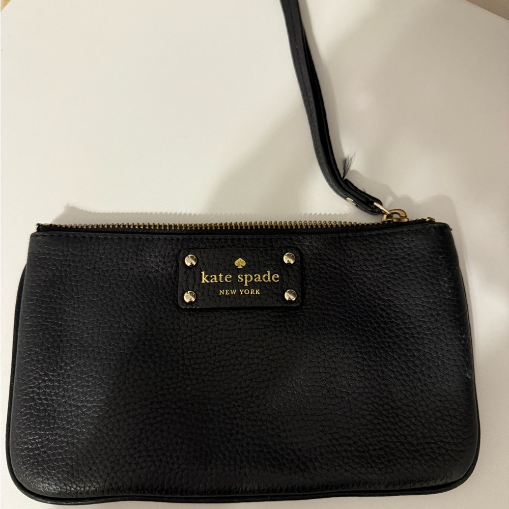 Black Kate spade wrist purse
